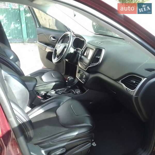 Внедорожник / Кроссовер Jeep Cherokee 2018 в Черкассах