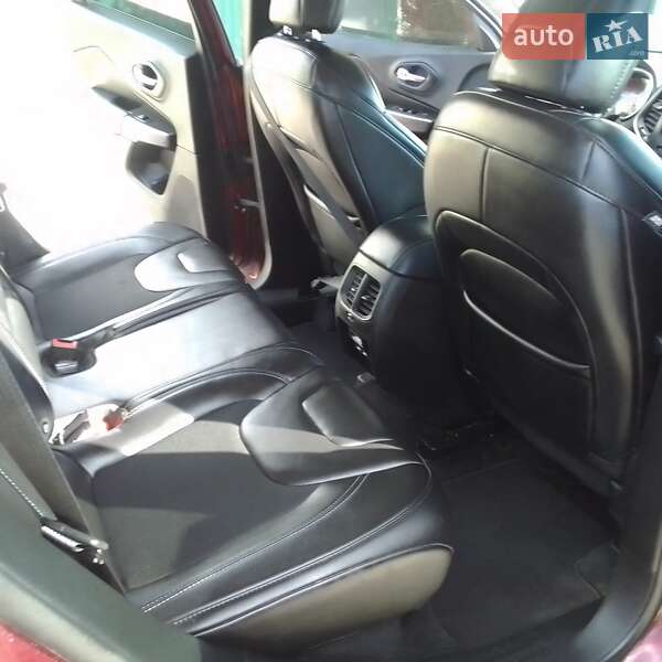 Внедорожник / Кроссовер Jeep Cherokee 2018 в Черкассах