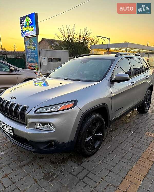 Внедорожник / Кроссовер Jeep Cherokee 2015 в Харькове фото 14 Внедорожник / Кроссовер Jeep Cherokee 2015 в Харькове