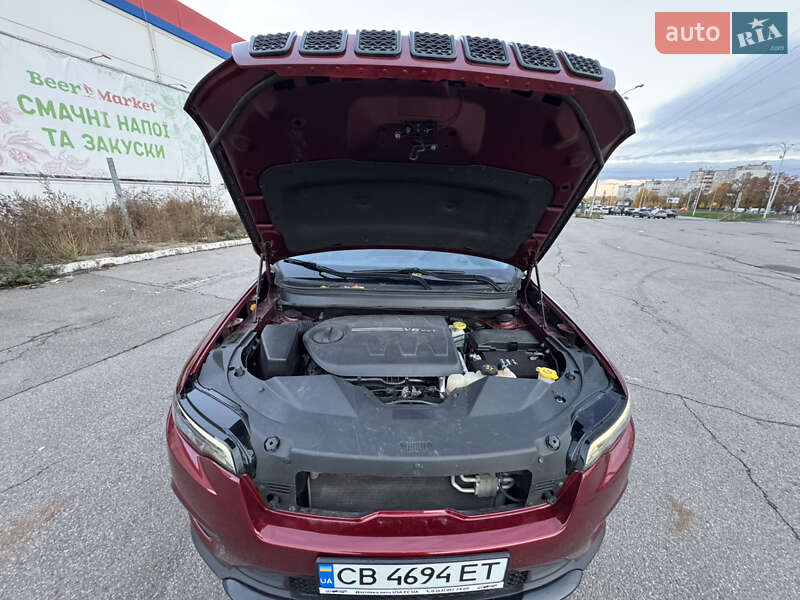 Позашляховик / Кросовер Jeep Cherokee 2019 в Чернігові