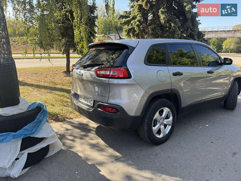 Внедорожник / Кроссовер Jeep Cherokee 2016 в Лубнах фото 8 Внедорожник / Кроссовер Jeep Cherokee 2016 в Лубнах