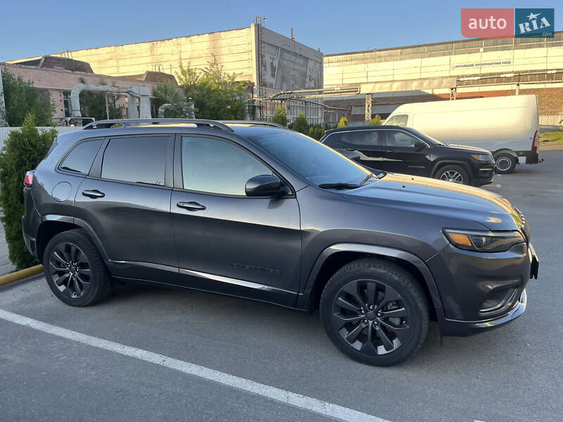 Позашляховик / Кросовер Jeep Cherokee 2019 в Полтаві фото 19 Позашляховик / Кросовер Jeep Cherokee 2019 в Полтаві