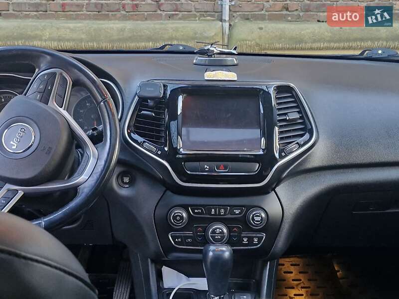 Внедорожник / Кроссовер Jeep Cherokee 2018 в Виннице