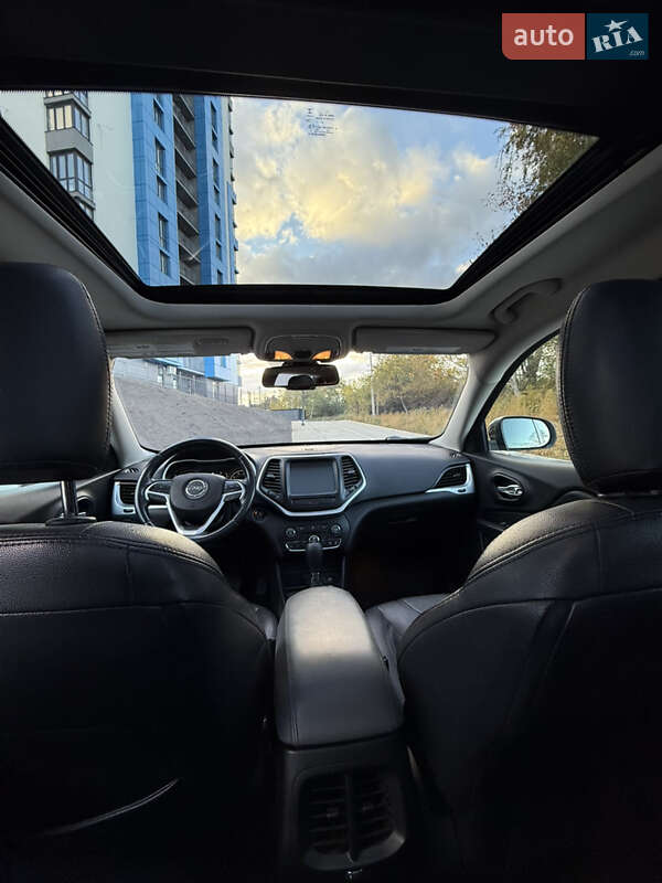 Внедорожник / Кроссовер Jeep Cherokee 2014 в Львове фото 36 Внедорожник / Кроссовер Jeep Cherokee 2014 в Львове