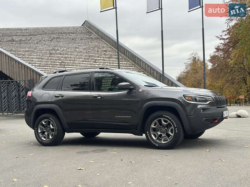 Внедорожник / Кроссовер Jeep Cherokee 2018 в Киеве фото 3 Внедорожник / Кроссовер Jeep Cherokee 2018 в Киеве