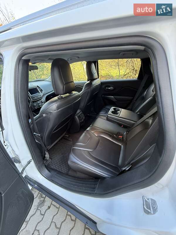 Внедорожник / Кроссовер Jeep Cherokee 2020 в Львове фото 12 Внедорожник / Кроссовер Jeep Cherokee 2020 в Львове