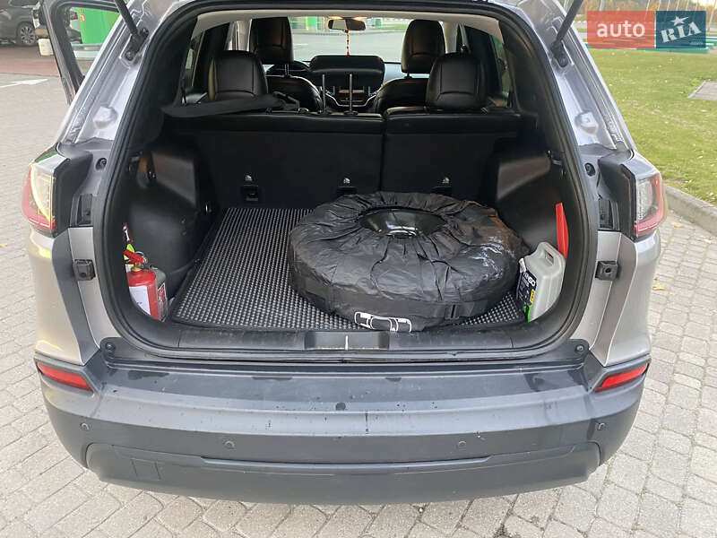 Внедорожник / Кроссовер Jeep Cherokee 2018 в Бродах фото 25 Внедорожник / Кроссовер Jeep Cherokee 2018 в Бродах