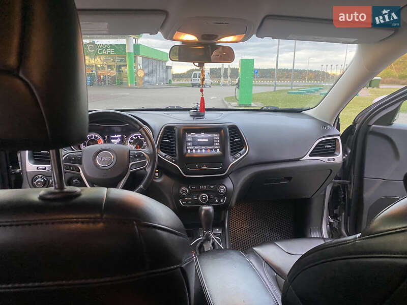 Внедорожник / Кроссовер Jeep Cherokee 2018 в Бродах фото 33 Внедорожник / Кроссовер Jeep Cherokee 2018 в Бродах