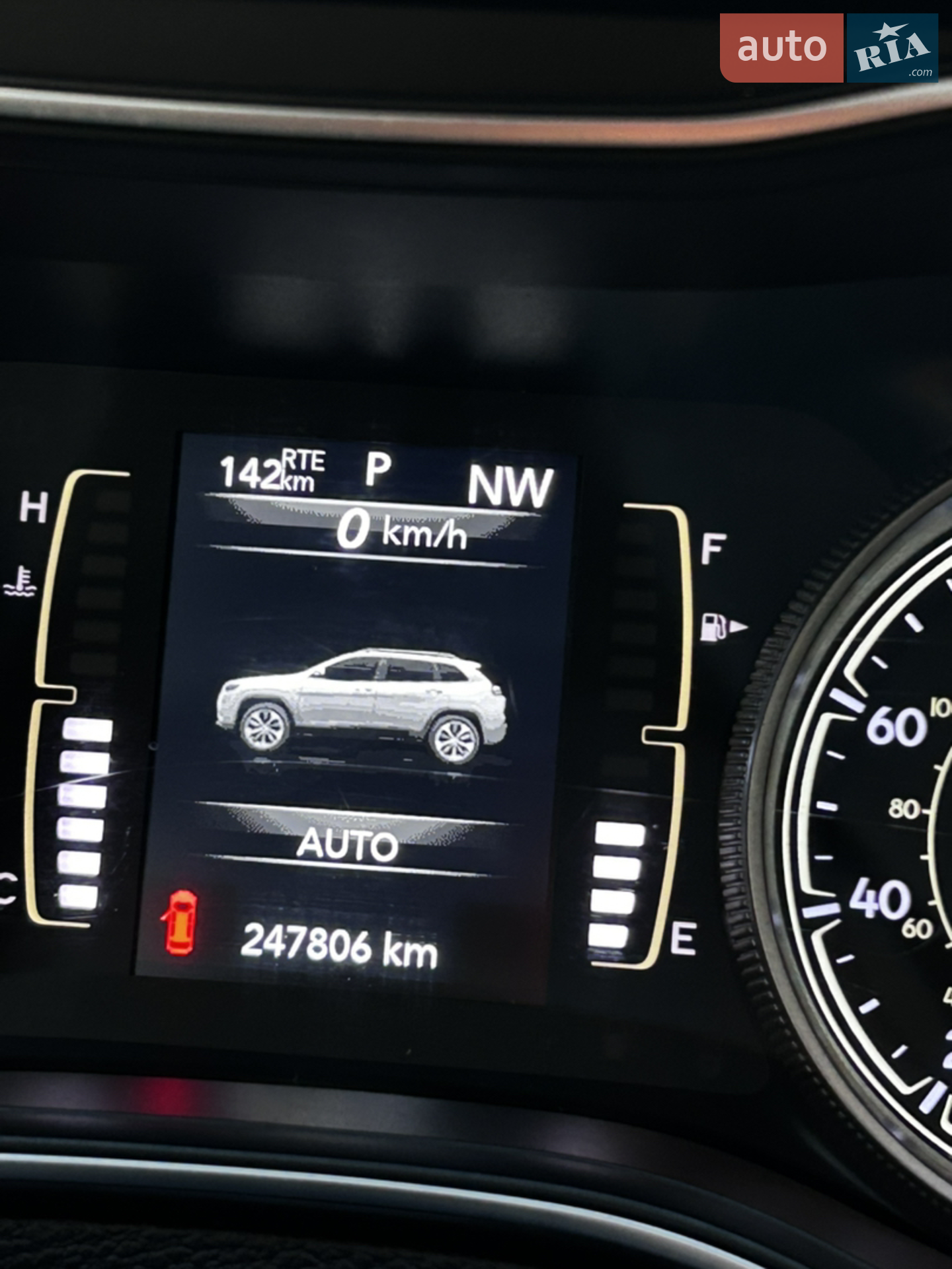 2019 Jeep Cherokee - мініатюра 25
