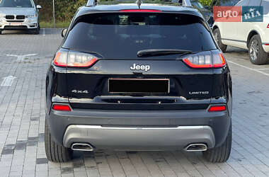 Внедорожник / Кроссовер Jeep Cherokee 2018 в 