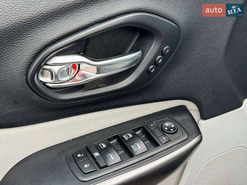 Внедорожник / Кроссовер Jeep Cherokee 2018 в Виннице фото 14 Внедорожник / Кроссовер Jeep Cherokee 2018 в Виннице