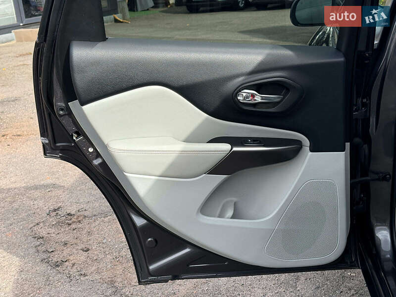 Внедорожник / Кроссовер Jeep Cherokee 2018 в Виннице фото 19 Внедорожник / Кроссовер Jeep Cherokee 2018 в Виннице