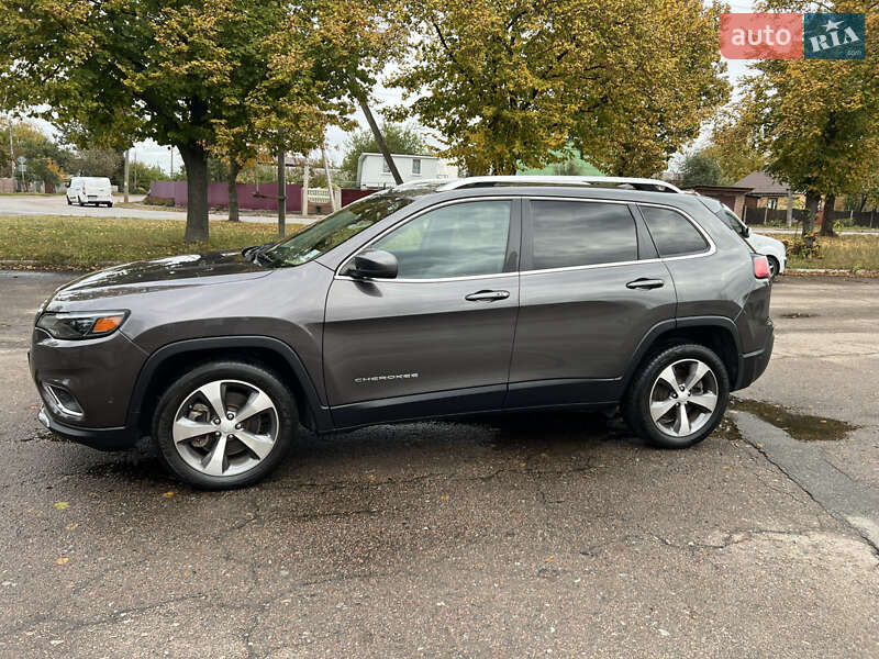Внедорожник / Кроссовер Jeep Cherokee 2019 в Чернигове