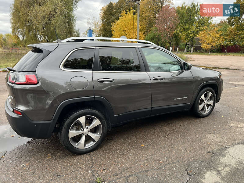Внедорожник / Кроссовер Jeep Cherokee 2019 в Чернигове