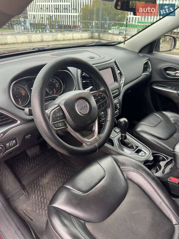 Внедорожник / Кроссовер Jeep Cherokee 2018 в Львове