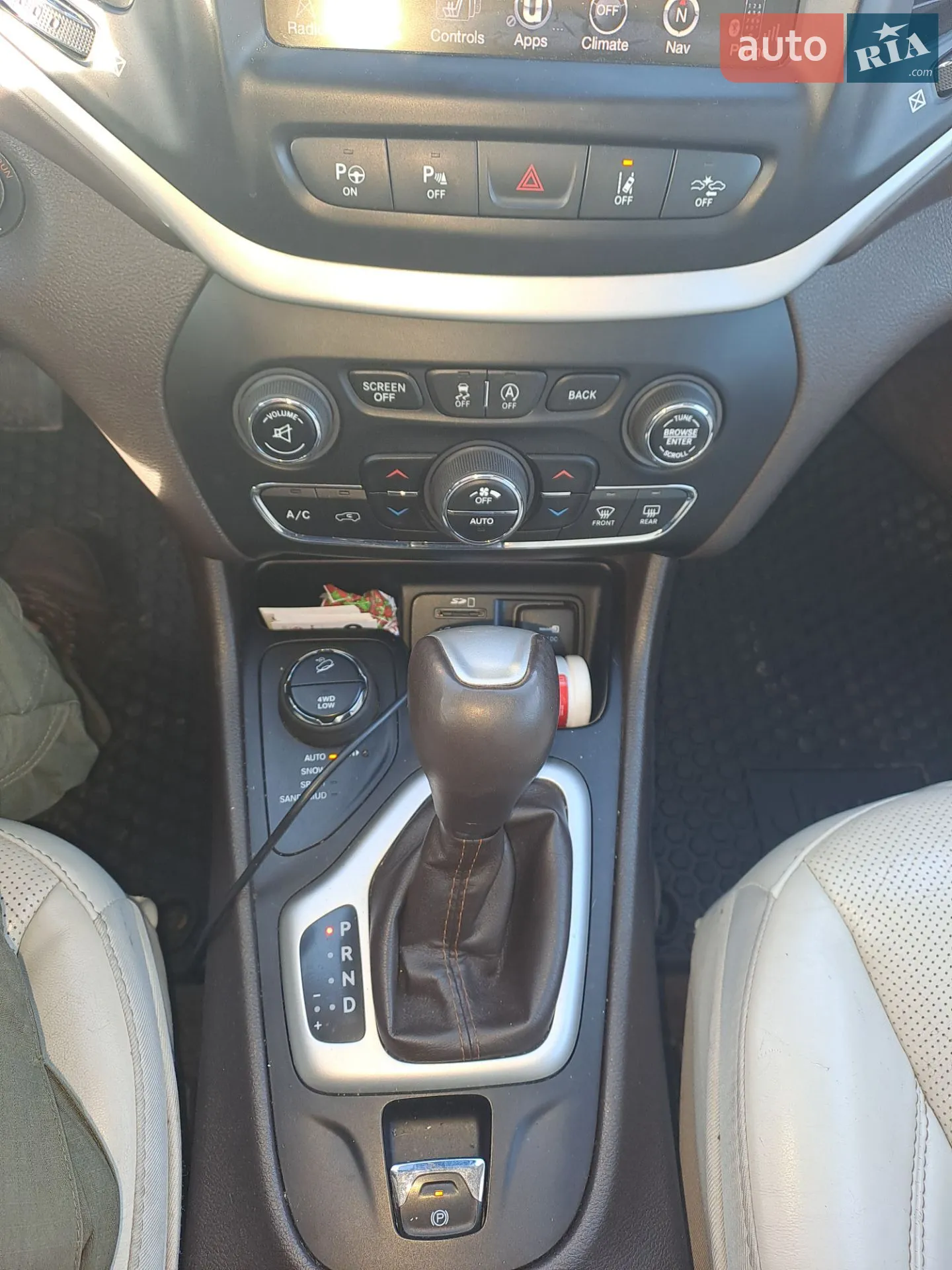 2016 Jeep Cherokee - мініатюра 6