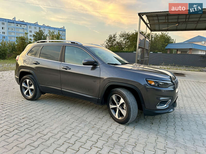 Позашляховик / Кросовер Jeep Cherokee 2020 в Кам'янець-Подільському