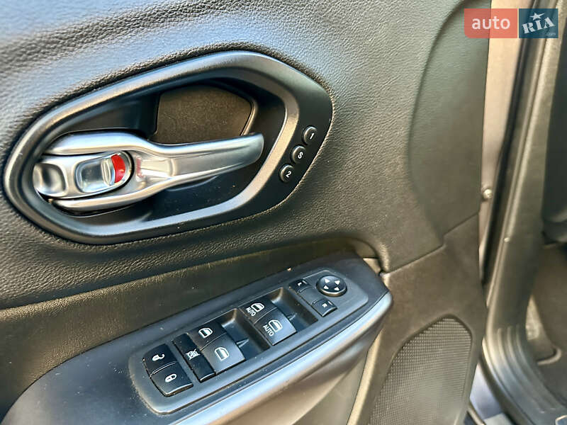 Позашляховик / Кросовер Jeep Cherokee 2020 в Кам'янець-Подільському