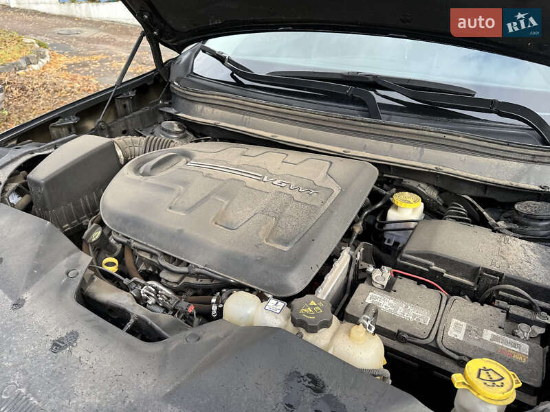 Внедорожник / Кроссовер Jeep Cherokee 2020 в Киеве