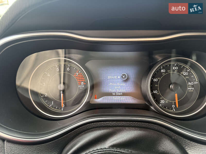 Внедорожник / Кроссовер Jeep Cherokee 2020 в Киеве