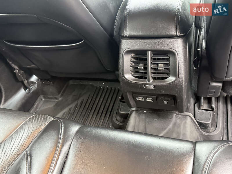 Внедорожник / Кроссовер Jeep Cherokee 2020 в Киеве