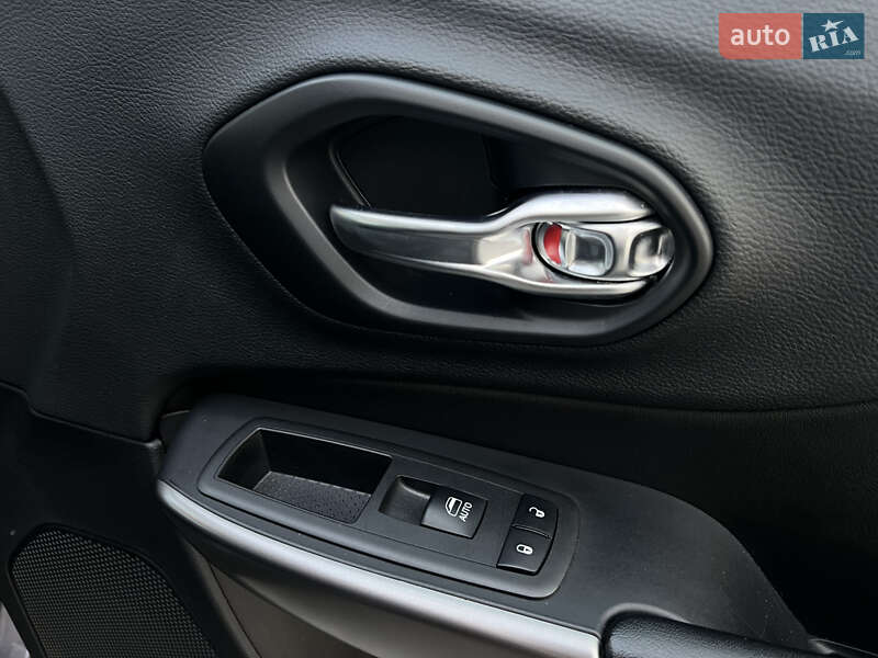 Внедорожник / Кроссовер Jeep Cherokee 2018 в Киеве фото 21 Внедорожник / Кроссовер Jeep Cherokee 2018 в Киеве