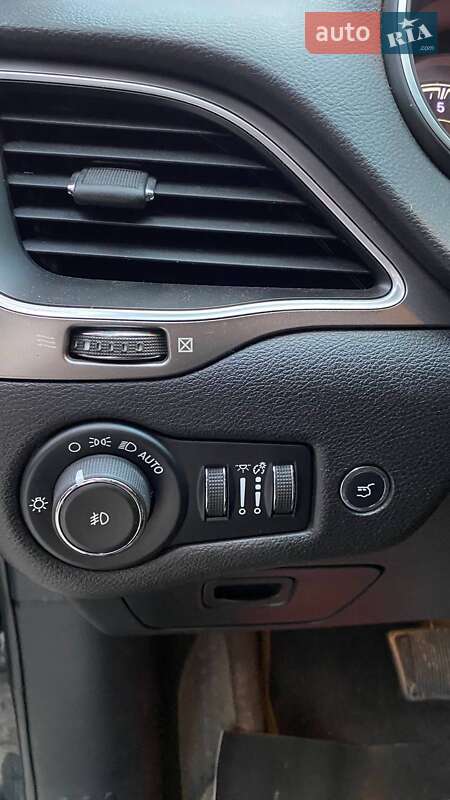 Внедорожник / Кроссовер Jeep Cherokee 2019 в Виннице фото 18 Внедорожник / Кроссовер Jeep Cherokee 2019 в Виннице