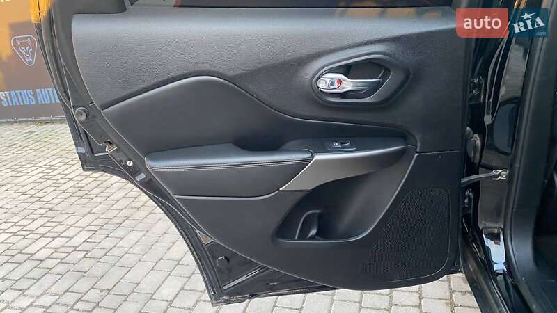 Внедорожник / Кроссовер Jeep Cherokee 2019 в Виннице фото 28 Внедорожник / Кроссовер Jeep Cherokee 2019 в Виннице