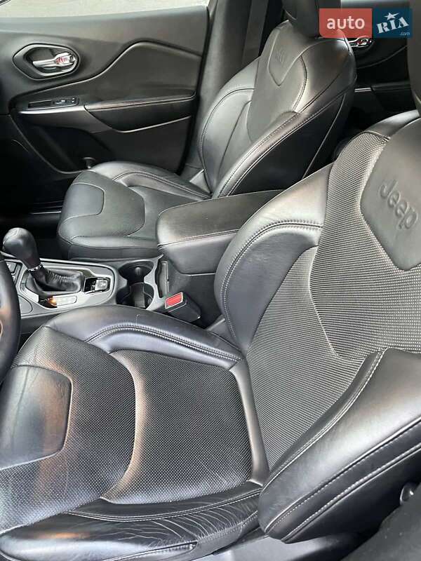 Внедорожник / Кроссовер Jeep Cherokee 2019 в Харькове фото 13 Внедорожник / Кроссовер Jeep Cherokee 2019 в Харькове