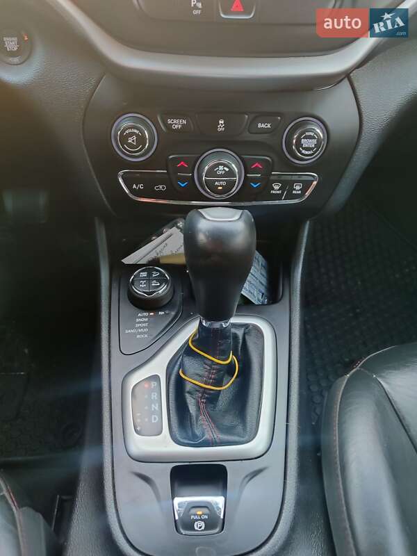 Внедорожник / Кроссовер Jeep Cherokee 2017 в Кропивницком фото 15 Внедорожник / Кроссовер Jeep Cherokee 2017 в Кропивницком