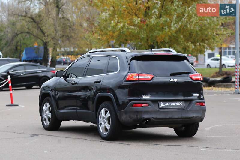 Внедорожник / Кроссовер Jeep Cherokee 2014 в Киеве