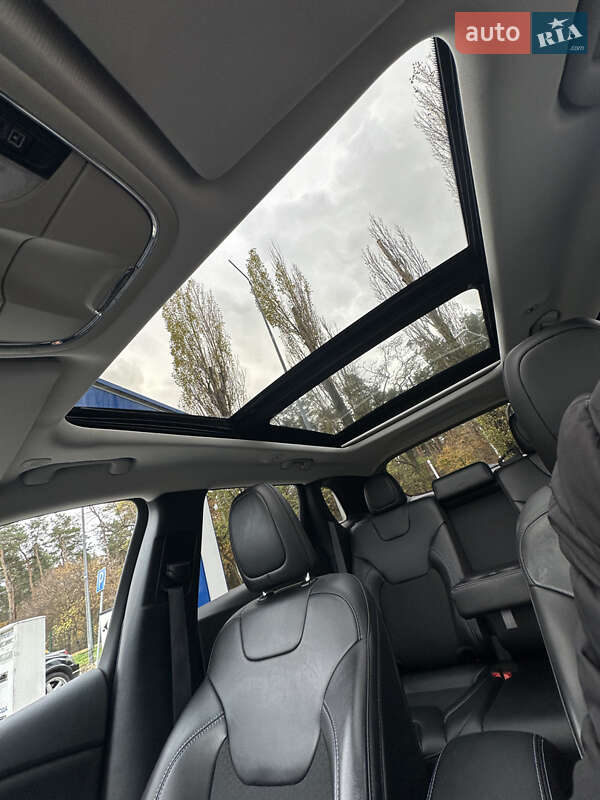 Позашляховик / Кросовер Jeep Cherokee 2021 в Києві