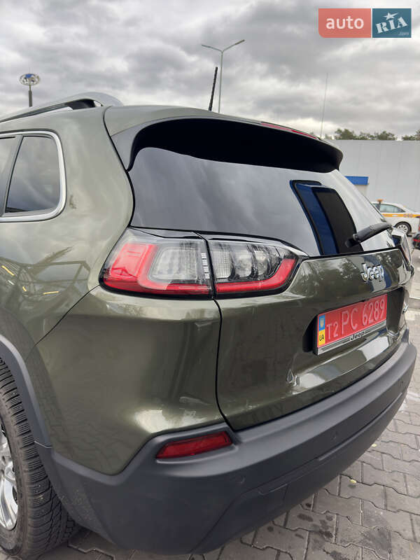Позашляховик / Кросовер Jeep Cherokee 2021 в Києві