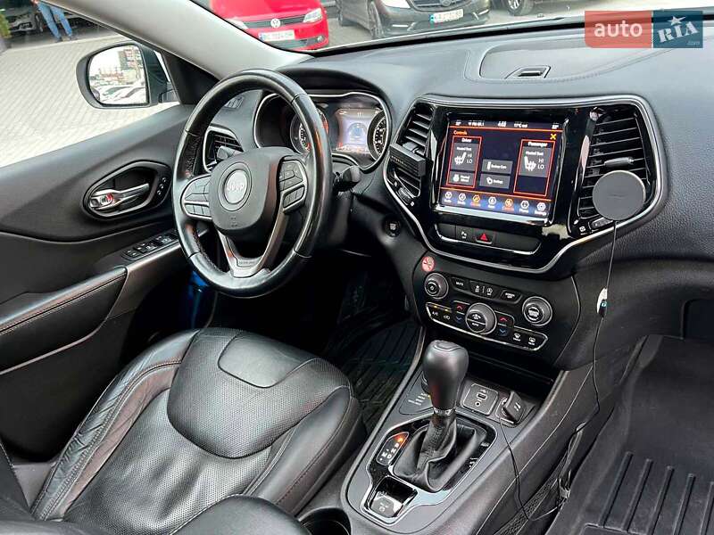 Позашляховик / Кросовер Jeep Cherokee 2020 в Львові фото 44 Позашляховик / Кросовер Jeep Cherokee 2020 в Львові