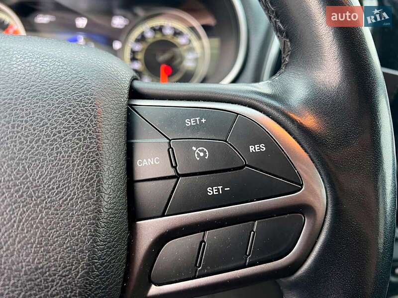 Позашляховик / Кросовер Jeep Cherokee 2020 в Львові фото 24 Позашляховик / Кросовер Jeep Cherokee 2020 в Львові