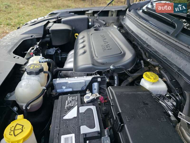 Внедорожник / Кроссовер Jeep Cherokee 2019 в Буче