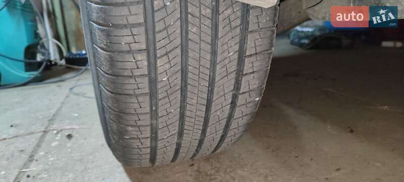 Внедорожник / Кроссовер Jeep Cherokee 2014 в Прилуках