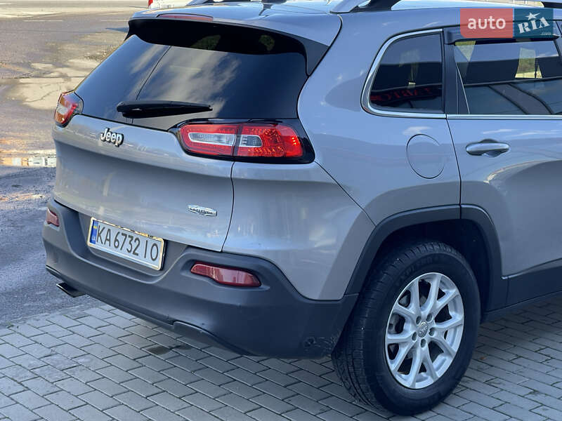 Позашляховик / Кросовер Jeep Cherokee 2013 в Полтаві