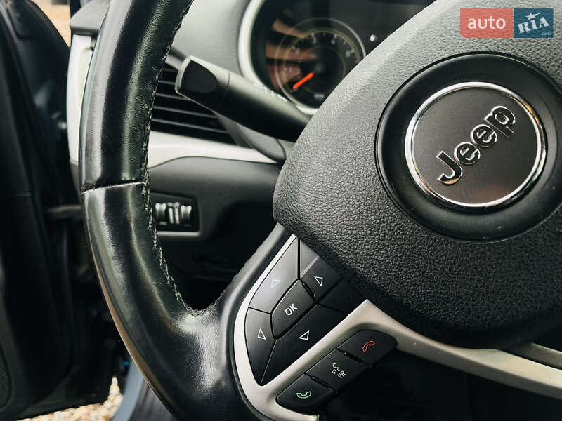 Внедорожник / Кроссовер Jeep Cherokee 2015 в Харькове