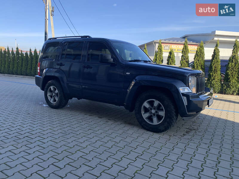 Внедорожник / Кроссовер Jeep Cherokee 2008 в Черновцах фото 5 Внедорожник / Кроссовер Jeep Cherokee 2008 в Черновцах