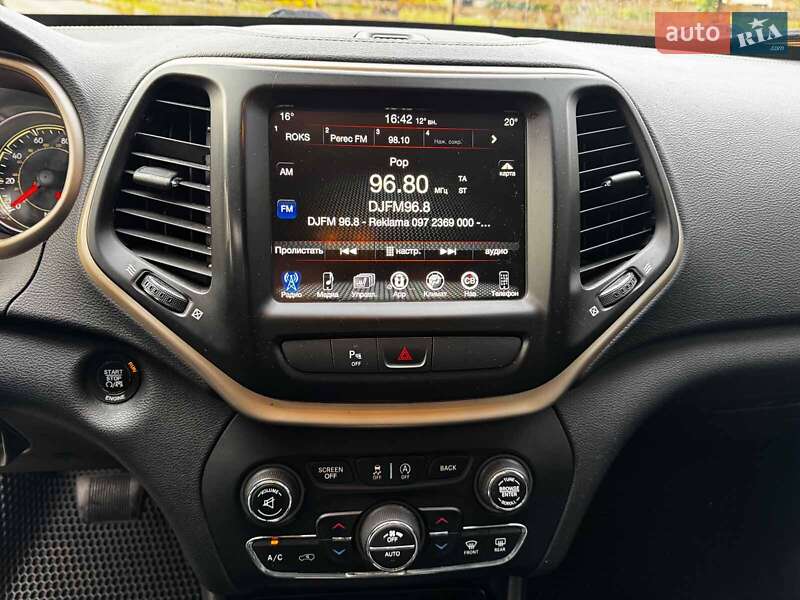 Внедорожник / Кроссовер Jeep Cherokee 2015 в Киеве фото 17 Внедорожник / Кроссовер Jeep Cherokee 2015 в Киеве