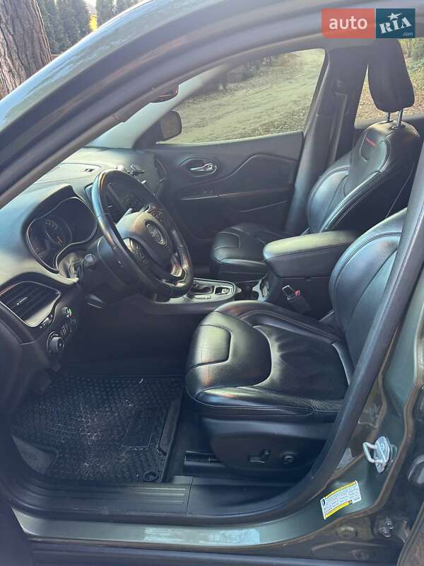 Позашляховик / Кросовер Jeep Cherokee 2018 в Львові