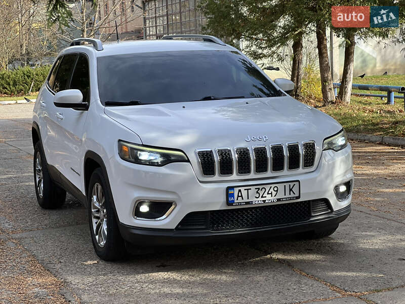 Внедорожник / Кроссовер Jeep Cherokee 2018 в Надворной фото 12 Внедорожник / Кроссовер Jeep Cherokee 2018 в Надворной