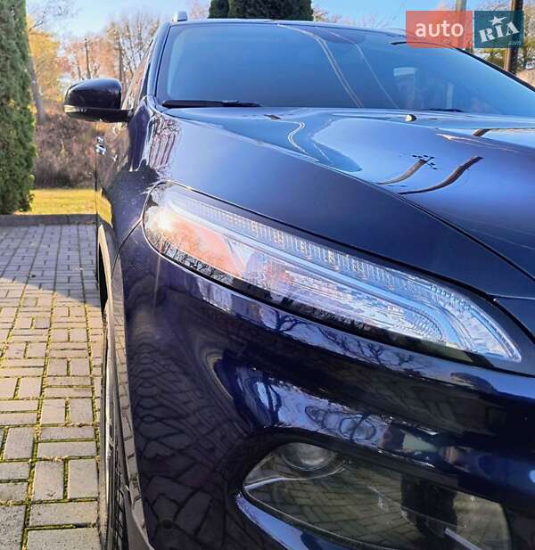 Внедорожник / Кроссовер Jeep Cherokee 2015 в Прилуках