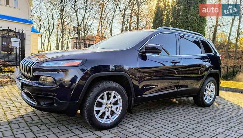 Внедорожник / Кроссовер Jeep Cherokee 2015 в Прилуках