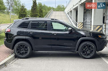 Внедорожник / Кроссовер Jeep Cherokee 2021 в Киеве