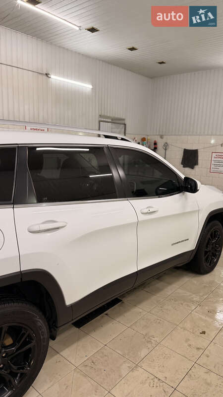 Позашляховик / Кросовер Jeep Cherokee 2017 в Дніпрі