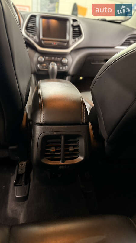 Позашляховик / Кросовер Jeep Cherokee 2017 в Дніпрі