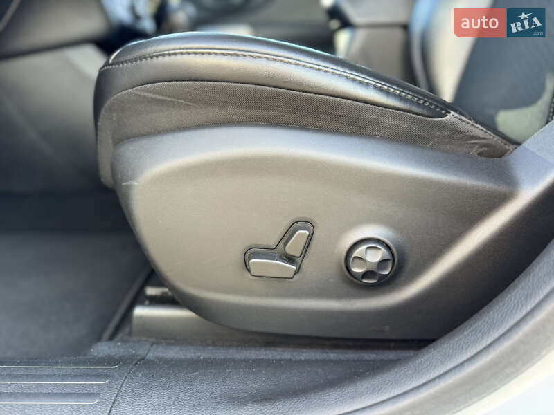 Внедорожник / Кроссовер Jeep Cherokee 2019 в Киеве фото 57 Внедорожник / Кроссовер Jeep Cherokee 2019 в Киеве