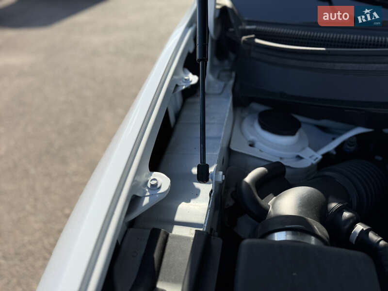 Внедорожник / Кроссовер Jeep Cherokee 2019 в Киеве фото 78 Внедорожник / Кроссовер Jeep Cherokee 2019 в Киеве